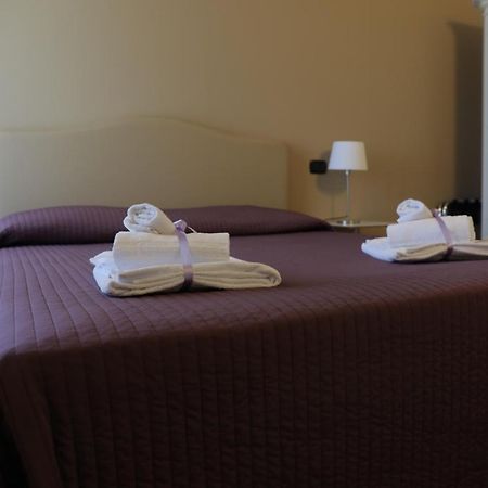 Lanuvio Il Casale Degli Ulivi - Agriturismo - Tenimenti Leone מראה חיצוני תמונה