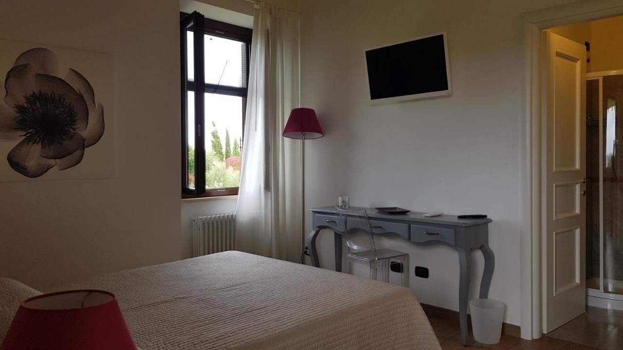 Lanuvio Il Casale Degli Ulivi - Agriturismo - Tenimenti Leone מראה חיצוני תמונה
