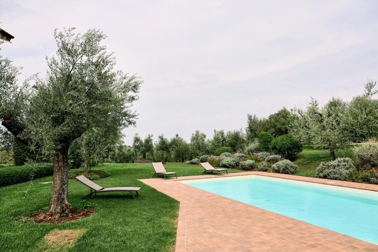 Lanuvio Il Casale Degli Ulivi - Agriturismo - Tenimenti Leone מראה חיצוני תמונה