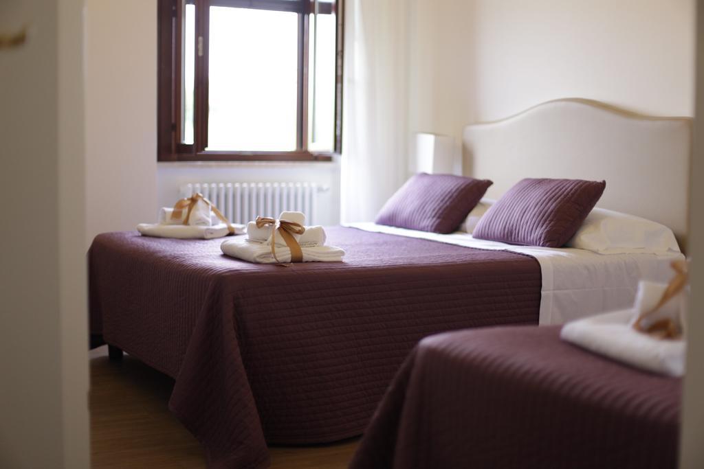 Lanuvio Il Casale Degli Ulivi - Agriturismo - Tenimenti Leone מראה חיצוני תמונה